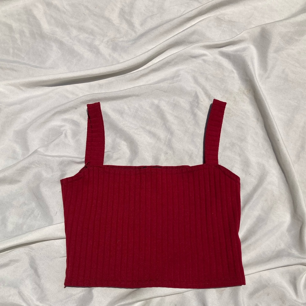 Ribbed Square Neck Crop Top (prettylittlething)